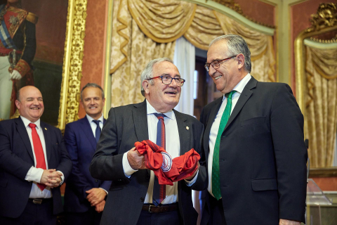 Recepción a Osasuna en el Ayuntamiento de Pamplona