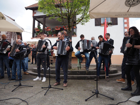 Fotos del Día del acordeón en Garaioa