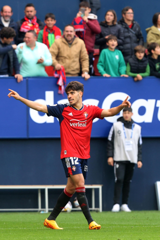 Fotos del partido Osasuna - Almería.