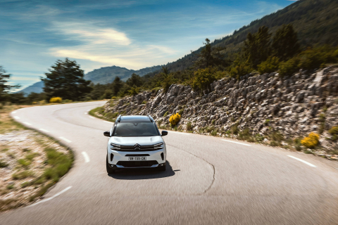 Citroën C5 Aircross Hybrid 136