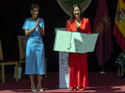 Asistentes a la entrega del Príncipe de Viana 2023 a la escritora Dolores Redondo