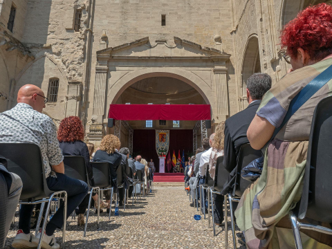 Asistentes a la entrega del Príncipe de Viana 2023 a la escritora Dolores Redondo