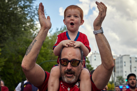 Fotos del ambiente previo al partido Osasuna - Girona.