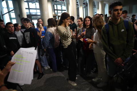 Fotos del primer día de Selectividad en Navarra.