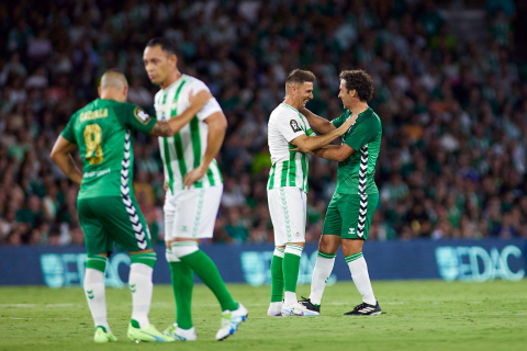 Imágenes del partido homenaje a Joaquín Sánchez