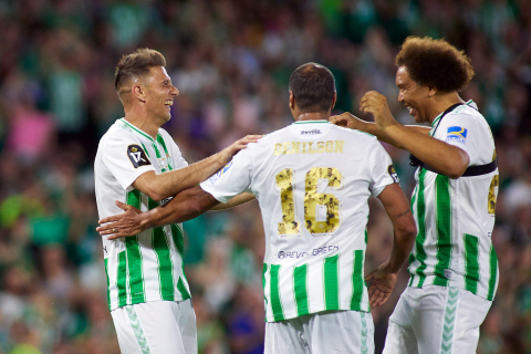 Imágenes del partido homenaje a Joaquín Sánchez