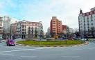 La plaza Príncipe de Viana en la actualidad, con la fuente inaugurada en el año 1957.
