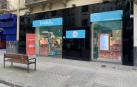 wolala Wolala, con el cartel de liquidación, en la calle García Ximénez