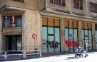 Imagen del local que acogió la antigua Caja Navarra en la calle Paulino Caballero, hoy sin actividad Imagen del local que acogió la antigua Caja Navarra en la calle Paulino Caballero, hoy sin actividad