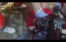 Ha sufrido una caída desde el vallado y tiene dos costillas rotas