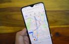 Imagen de una persona usando Google Maps