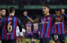 El delantero brasileño del FC Barcelona Raphinha (d) celebra su gol El delantero brasileño del FC Barcelona Raphinha (d) celebra su gol