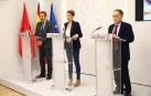 La presidenta María Chivite en la presentación del estudio informativo sobre el TAV acompañada por el secretario general de Infraestructuras del Ministerio, Xabier Flores, y por el director general de Planificación y Evaluación de la Red Ferroviaria, Casimiro Iglesias