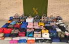 Parte del material falsificado intervenido por la Guardia Civil