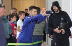 Llegada de Piqué al aeropuerto de Pamplona