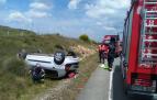 Un herido al volcar su vehículo en Pitillas