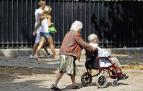 En Navarra hay 10.364 dependientes, de los que el 45% contrata a un cuidador