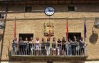 Jesús García, Yosune Villanueva, Maite Balenzuela, Cristina Arguiñáriz, Mila Elduayen, Mª Carmen Cáncer, Begoña Jiménez, Charito Jiménez, Tere Fernández, Naroa Fernández, Inma Vidarte, Luis Elrío y Javi Imas. Ellos son parte del grupo de voluntarios que ayudó en las vacunaciones