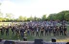 Los integrantes de la banda de música La Tafallesa en el parque del Conde el día que ofrecieron un concierto con grupos de rock con motivo de su 160 aniversario