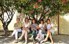 María Txus Gabari Olleta, Marisa Vallés Calvo, Angelina Lecumberr Sagüés, Ana Carmen Ortega Gabari y Ana Frago Gabari son integrantes de la junta de la Asociación de Mujeres El Cambio. Completan la junta, aunque no están en la imagen, Cristina Gárriz y Virginia Barrachina
