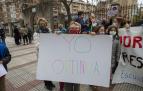 Familias de San Juan de la Cadena protestan contra la denegación de la jornada continua