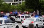 Policía y servicios de Emergencia en el lugar del tiroteo en Oklahoma