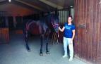 Cristina Ullate con el caballo Gladiador una vez pasado el fuego.