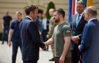 El presidente de Francia, Emmanuel Macron, y el presidente de Ucrania, Volodirmir Zelenski.
