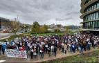 Concentración de la plantilla de Siemens Gamesa frente a las oficinas de la empresa en Sarriguren