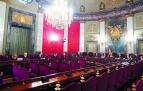 Imagen de la vsita de ayer en el Salón de Plenos del Tribunal Supremo: a la izquierda las defensas de los acusados, enfrente el tribunal y a la derecha las acusaciones