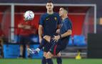 Cristiano Ronaldo controla un balón durante el entrenamiento de Portugal el día previo a su estreno en Catar 2022