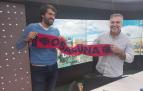 Daniel Ramírez García-Mina y Carlos Alsina, con la bufanda de Osasuna