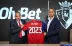 Fran Canal, director general, y Corey Plummer, de OlyBet.