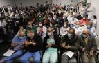 Asamblea de médicos en el Hospital Universitario de Navarra para tratar sobre la huelga.