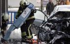 Restos del automóvil accidentado en el barrio de San Juan.