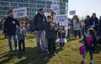 Fotos de la manifestación de los vecinos de Erripagaña para reclamar una solución para el barrio.