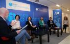 Desde la izquierda; Yulen Garmendia, Isabel Iturrioz, Ruth Vera, Ana Mur, Rafael Teijeira y María José Echeverría