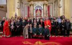 Una nutrida representación de las Hermanas de la Soledad acudió a la eucaristía. Con pañuelo rojo, la Junta y la Camarera Mayor.
