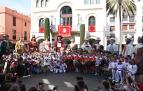 Foto de familia de las comparsas de Pamplona y Badalona, este sábado 6 de mayo.