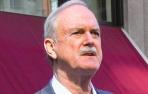 John Cleese, de los Monty Phyton, en la gala de la ciencia navarra en Baluarte