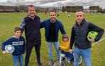 Daniel Torreras Ayestarán junto con sus hijos, Unax y Laia, e Íñigo y Sergio Vicente, responsables del Camping Iratxe.