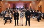 Fernando Fernández Garayoa, coordinador de la NMC; Rebeca Esnaola, consejera de Cultura y Deporte y Javier de la Fuente, director de Proyectos Estratégicos de NICDO, este martes en la sala Ciudadela de Baluarte junto a representantes del sector musical