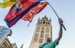 Fotos de la afición de Osasuna por las calles de Sevilla.