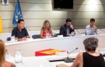 Josep Vendrell, a la izquierda, junto a Yolanda Díaz