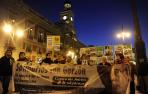 Centenares de manifestantes apoyaron a Garz&oacute;n en la Puerta del Sol