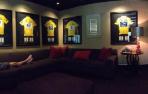 Armstrong posa en twitter con sus siete maillots de ganador del Tour