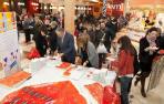 M&aacute;s de 1.200 personas celebran San Valent&iacute;n en E.Leclerc