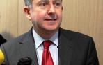 &Aacute;lvaro Miranda tambi&eacute;n devolver&aacute; las dietas de la Permanente de Caja Navarra