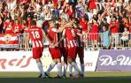 Los goles de Charles llevan al Almer&iacute;a a Primera Divisi&oacute;n