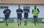 Los titulares ante el Valencia realizaron la mitad del entrenamiento
